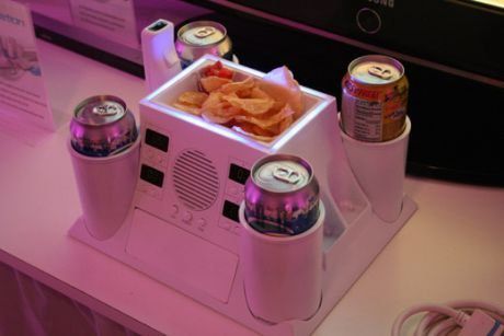 Nintendo Wii z piwem i chipsami 2