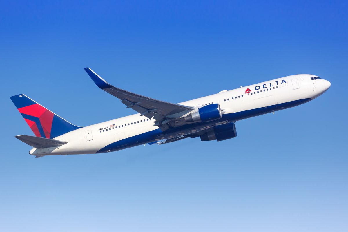 Samolot Delta Air 