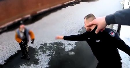 Dziecko utknęło na lodzie. Dramatyczny moment w Gdańsku