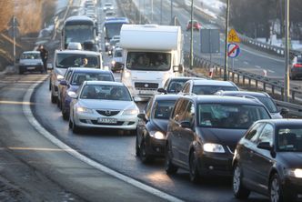 Zakaz samochodów spalinowych. KE zmieni plan? Nowe informacje