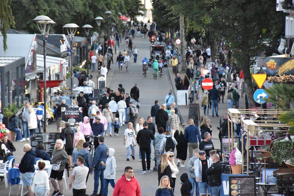 Mielno: Zakończenie weekendu przy wietrznej aurze [ZDJĘCIA]