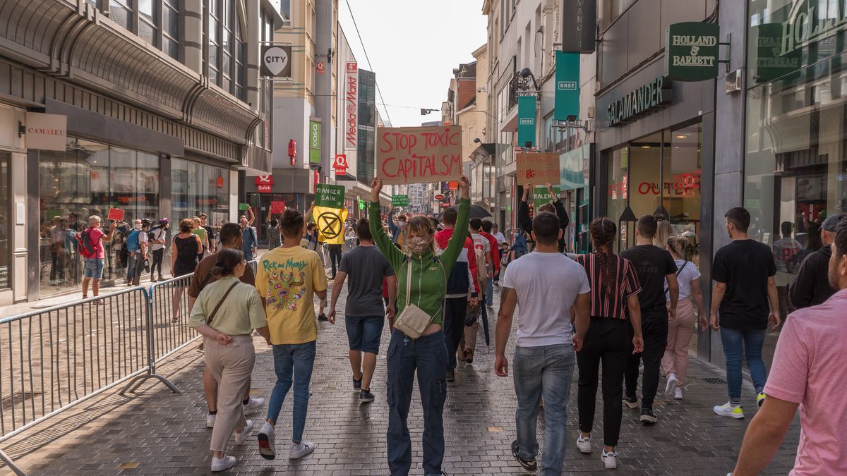 "Koniec lodu. Jak odnaleźć sens w byciu świadkiem katastrofy klimatycznej" to najważniejsza książka o klimacie, jaką trzeba przeczytać 1