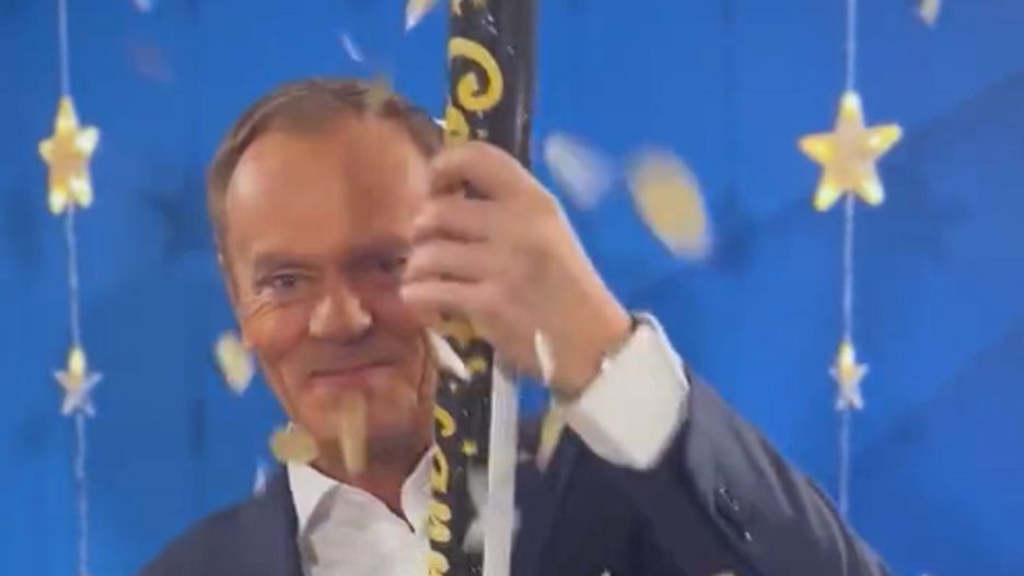 Tusk podsumował rok. Zamieścił wymowne nagranie