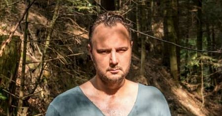 Łzy aż same cisną się do oczu. Baron pokazał ojca na łożu śmierci