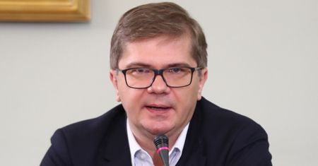Sylwester Latkowski odpowiada na oświadczenia celebrytów: "ZAKŁAMANE ŚRODOWISKO"