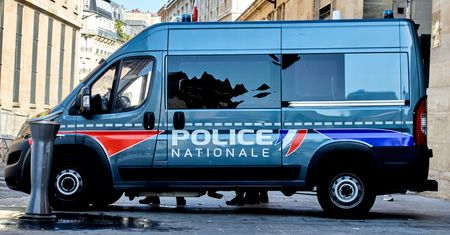 Chwile grozy na francuskim uniwersytecie. Szklany sufit zawalił się na studentów