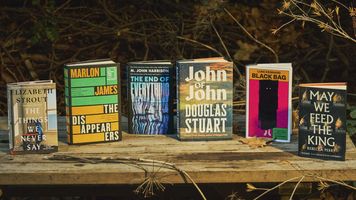 Znamy finalistów Bookera. W stawce debiutantka i literackie gwiazdy
