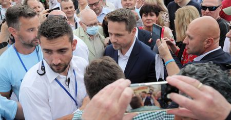 Zaczepił Trzaskowskiego. "Amerykanin" zabrał głos. "Zostałem zaatakowany"