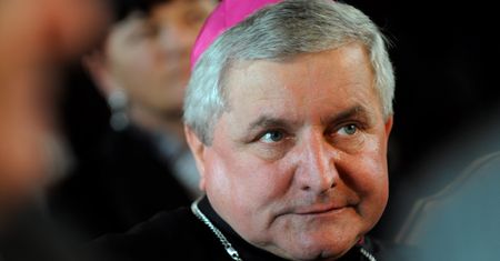 Bp Edward Janiak. Wstrząsające wyznanie. "Mieliśmy obiecać, że nic nie powiemy"
