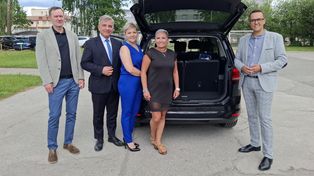 Nowy samochód dla Placówki Opiekuńczo-Wychowawczej w Starachowicach. Pomoże dzieciom w codziennych dojazdach