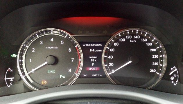 Lexus GS300h - tryb sport