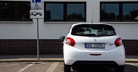Peugeot 208 1,2 PureTech Active "Bez barier" - test [galeria]