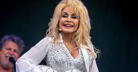 Dolly Parton próbowała eksperymentalnego leczenia. Poleciała do Niemiec