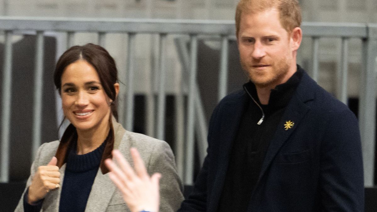 Harry podobno desperacko chce pojednać się z rodziną