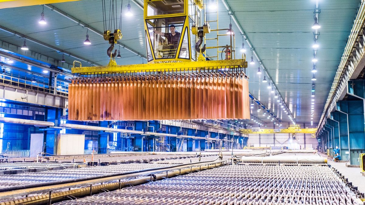 Huta miedzi w Głogowie