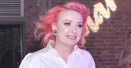 Red Lipstick Monster prezentuje ODCHUDZONĄ sylwetkę w sylwestrowej kreacji (FOTO)