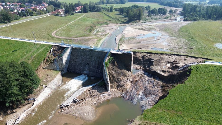 Tama w Stroniu Śląskim