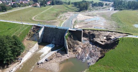 Prokuratura zmienia zdanie. Zwrot ws. katastrofy w Stroniu Śląskim