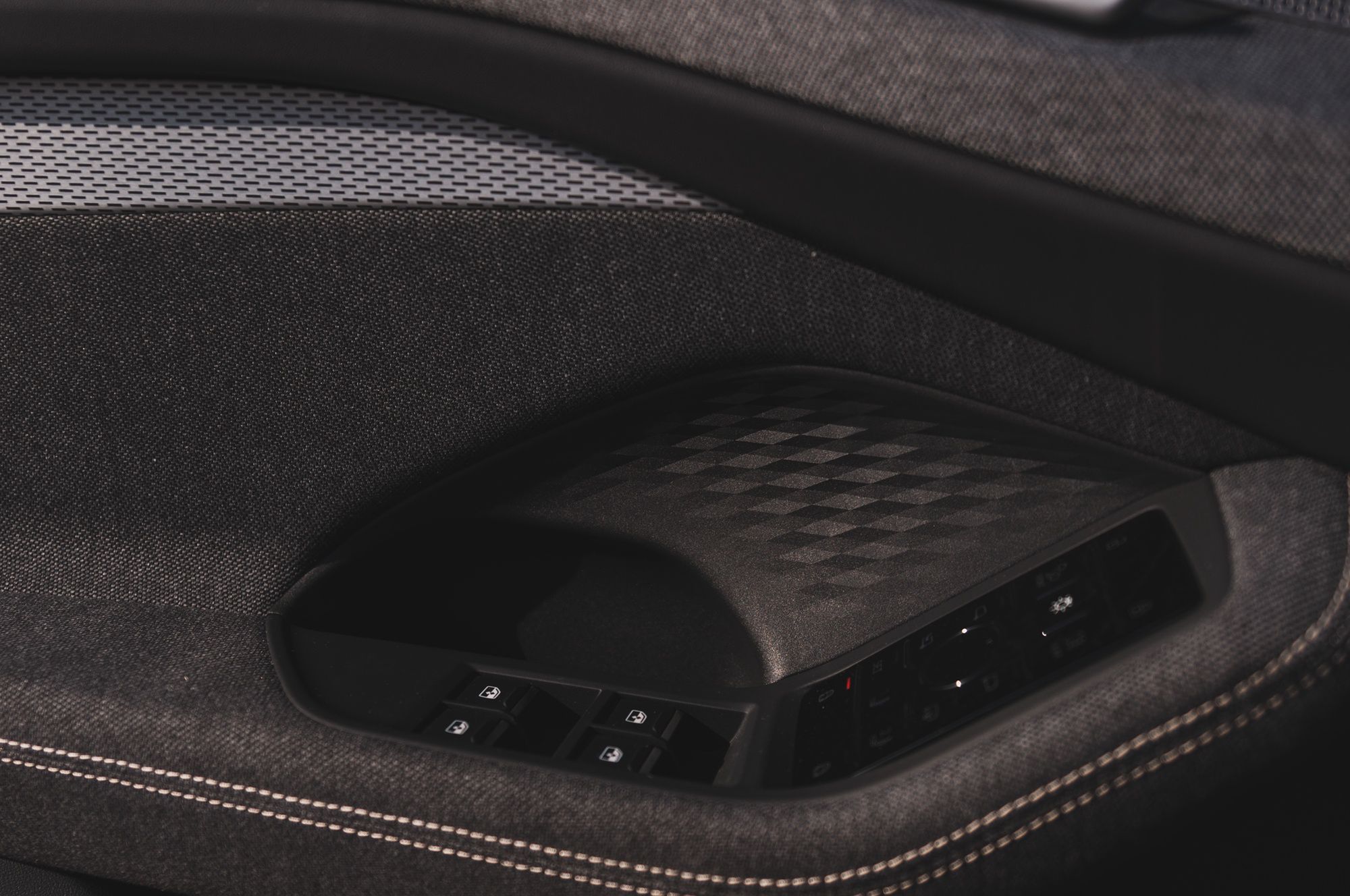 Audi A6 Limousine e-hybrid (2025)