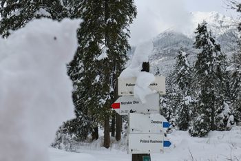 Tatry: szlaki znów otwarte, ale TOPR odradza wyjścia powyżej schronisk