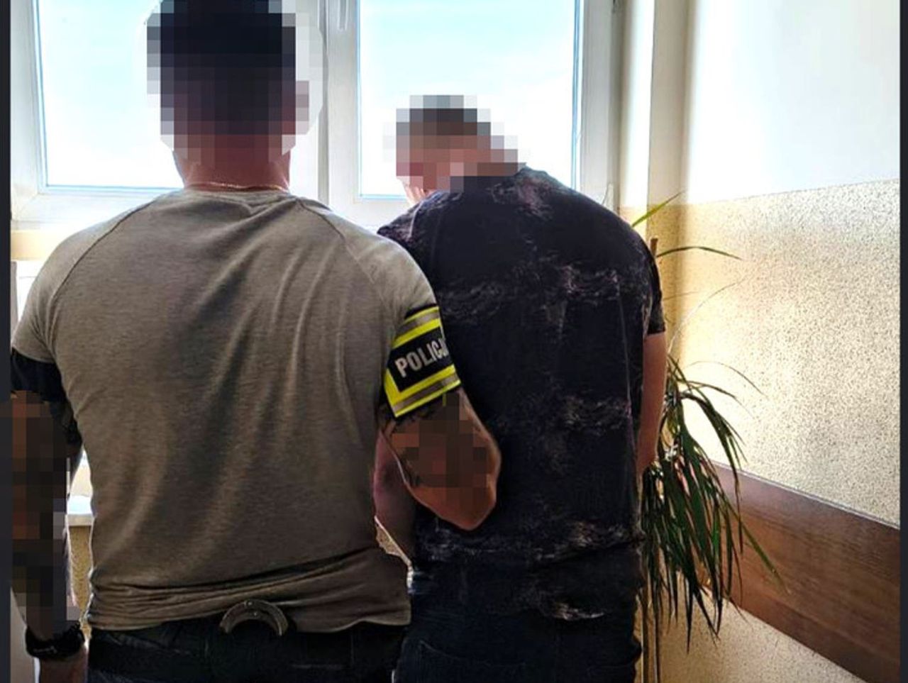 Ostrołęka: Oszust na hulajnodze podał się za kryminalnego