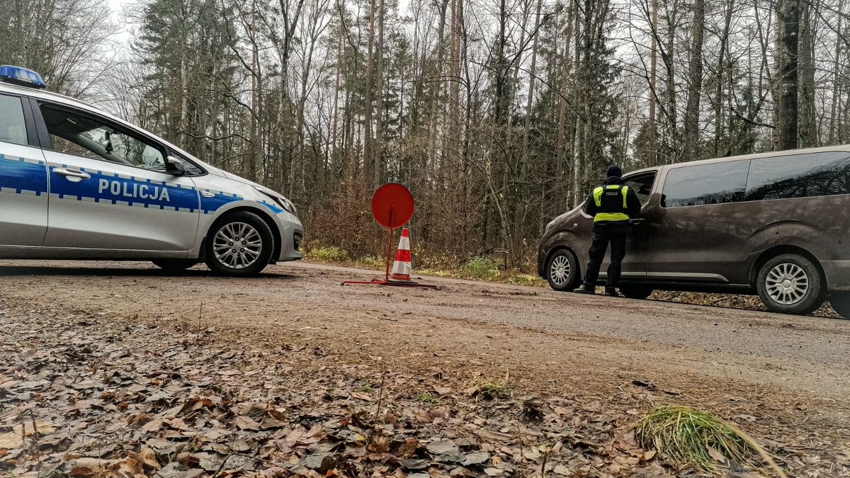 Policja zatrzymała 7 osób przewożących migrantów 