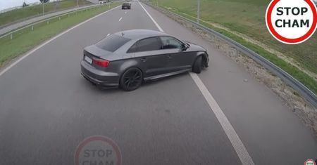 Policja depcze mu po piętach. Zdaniem eksperta, powinien stracić auto