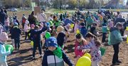 Ostrowiecka Ekobrygada wysiała miejską łąkę. Ponad 600 dzieci w ekologicznej akcji przed Dniem Ziemi