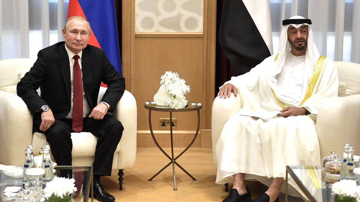 Władimir Putin i Mohammed bin Zayed Al Nahyan (zdjęcie archiwalne)