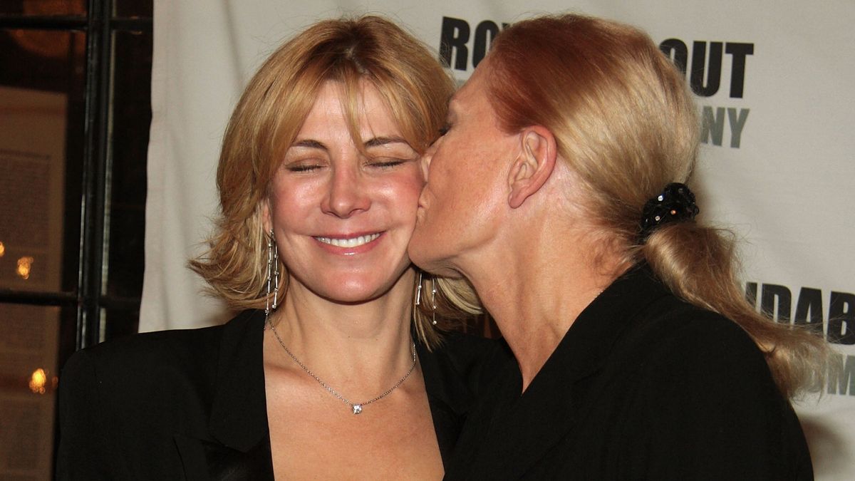 A Little Night Music Concert GalaNEW YORK - JANUARY 12:  (L-R) Natasha Richardson and Vanessa Redgrave attend "A Little Night Music" concert gala at Roundabout Theatre Company's Studio 54 on January 12, 2009 in New York City.  (Photo by Janette Pellegrini/Getty Images)Janette Pellegrini