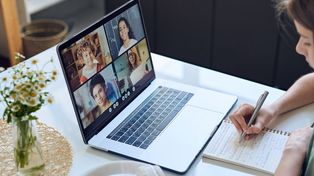 E-rewolucja w edukacji. Czy cyfrowe platformy zastąpią drogie korepetycje?