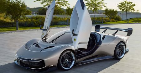 Ferrari KC23 to jednostkowy projekt dla bogatego klienta. Nie pojeździ nim po drogach