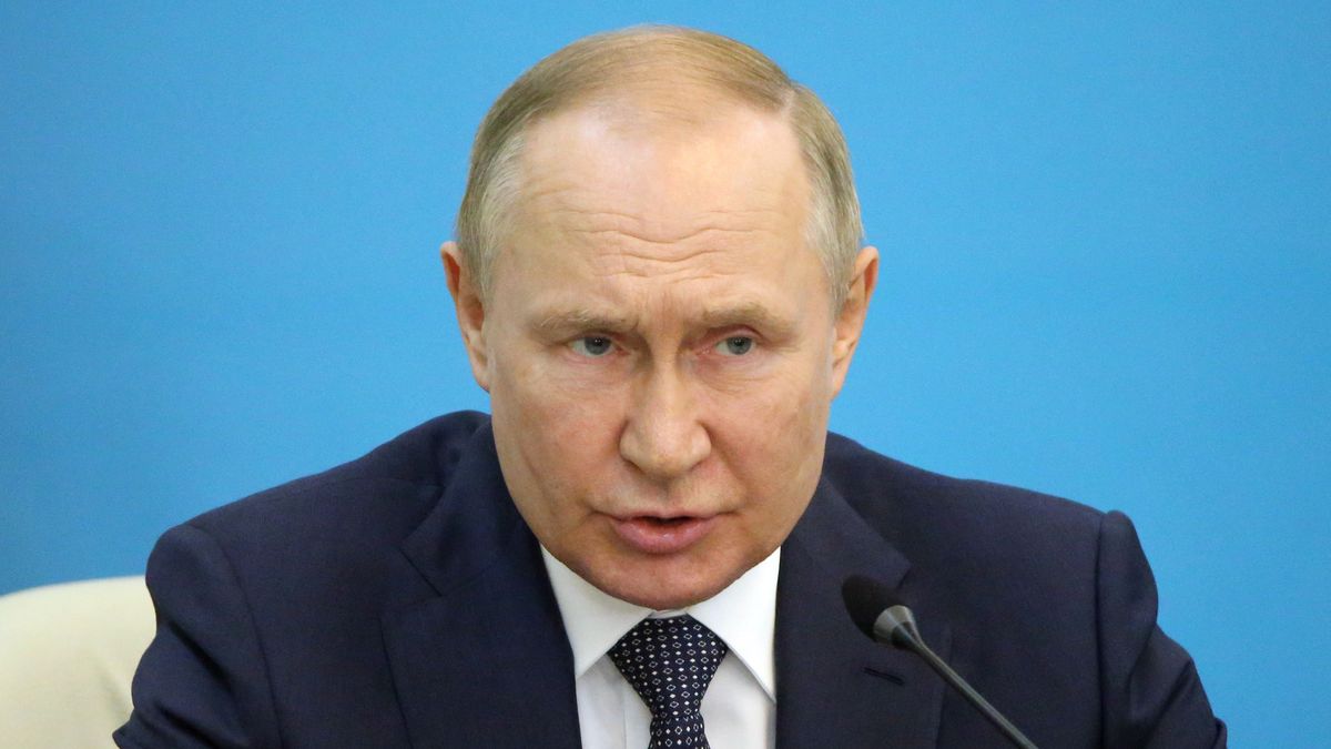 TEHRAN, IRAN - JULY 19:  (RUSSIA OUT) Russian President Vladimir Putin speaks during a joint press conference July 19, 2022 in Tehran, Iran. Putin and his Turkish counterpart Tayyip Erdogan traveled to Iran for the 7th Guarantor States Summit. (Photo by Contributor/Getty Images)