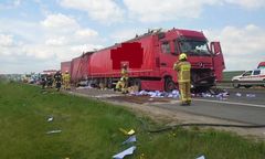 Tragiczny wypadek na A4 w opolskiem. Droga zablokowana po zderzeniu trzech ciężarówek