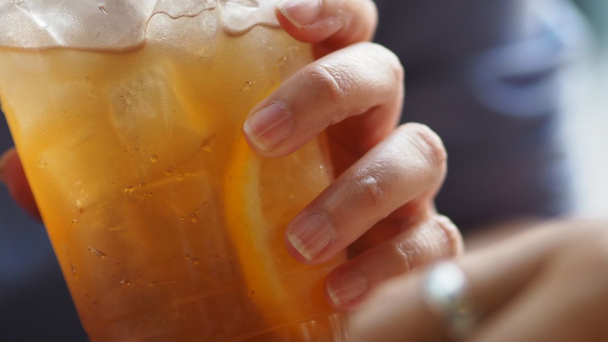 Tak przyrządzisz Sassy water