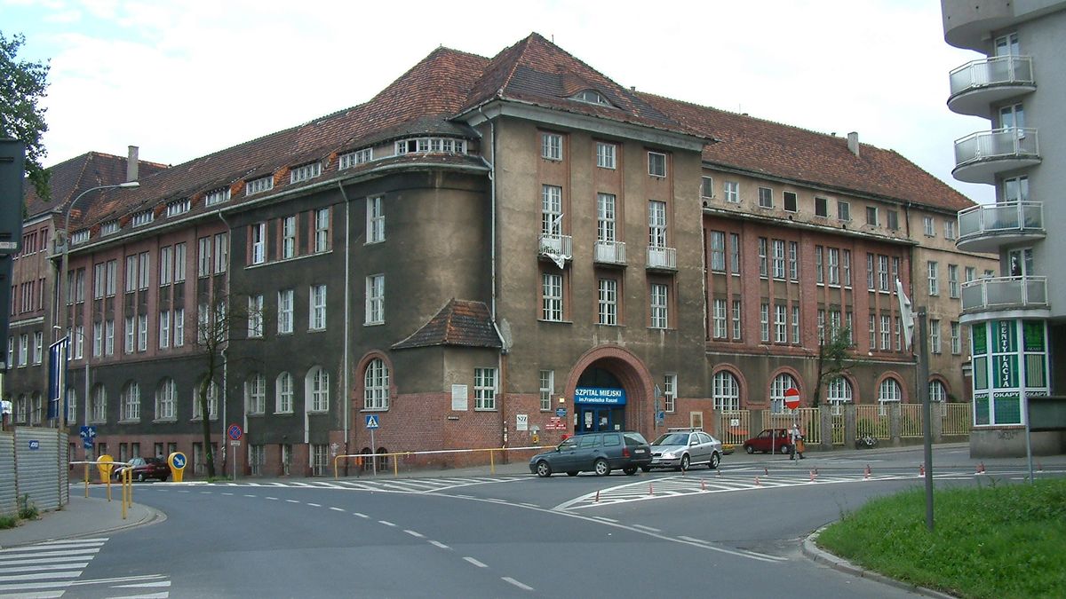 Dziecko urodziło się 50 m od szpitala Raszei w Poznaniu