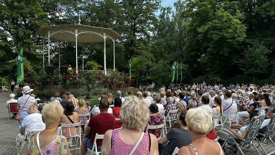park zrodliska altanka