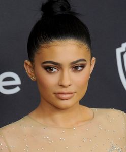 Kylie Jenner pozuje w bikini. Gwiazda zachwyca zgrabną figurą