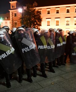 "Rz": Policjanci mają dosyć przyjeżdżania do stolicy na pilnowanie protestów