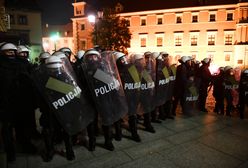 "Rz": Policjanci mają dosyć przyjeżdżania do stolicy na pilnowanie protestów