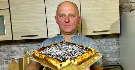 Sernik z brzoskwiniami z dużej blaszki. Pasuje na każdą okazję