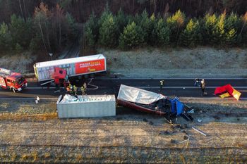 Wypadek ciężarówek pod Gorzowem Wielkopolskim. Nie żyje kierowca