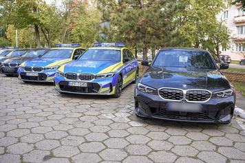 Nowe radiowozy. Wśród nich BMW dla drogówki