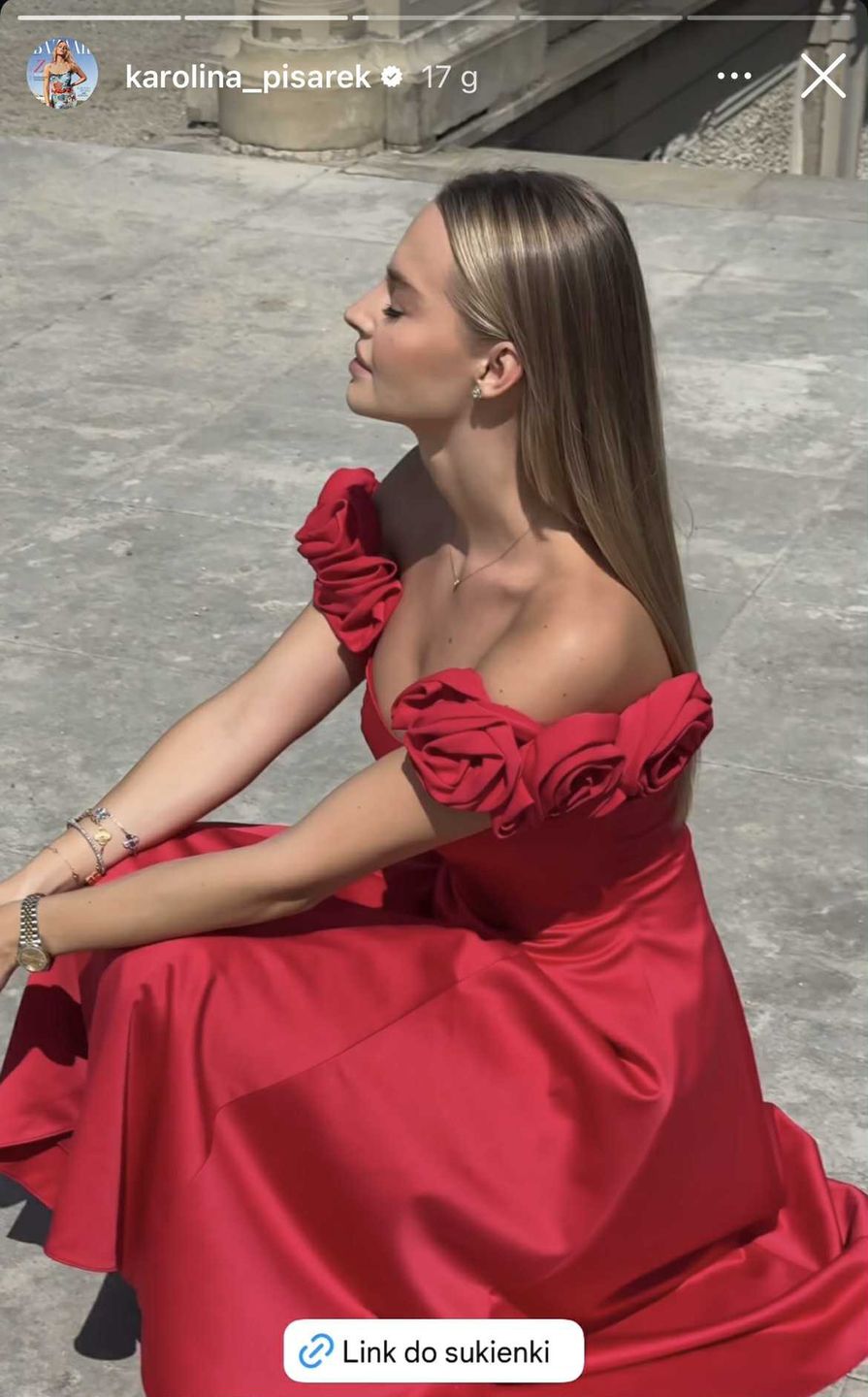 Karolina Pisarek w czerwonej kreacji 