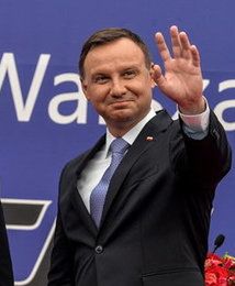 Kapitał coraz szybciej wycieka z Chin. Państwo skontroluje inwestycje zagraniczne