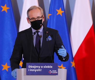 Lekarze na wojnie z ministrem. Wytykają bezsens jego strategii na piątą falę