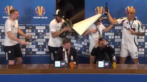 Sceny na konferencji Legii. Szampan lał się wszędzie