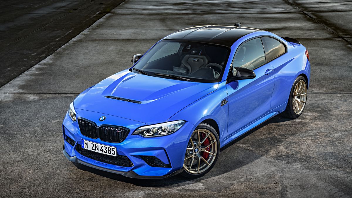 BMW wyceniło M2 CS na 441 tys. zł. Drogo, ale samochód ma w podstawie sporo fajnego wyposażenia