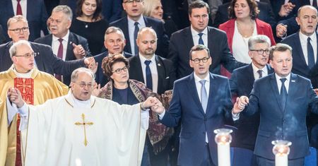 36 tys. zł na transmisję mszy świętej. Oto umowa PiS z fundacją ojca Rydzyka