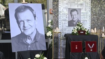 Pogrzeb Jana Frycza. Poruszający detal przy urnie